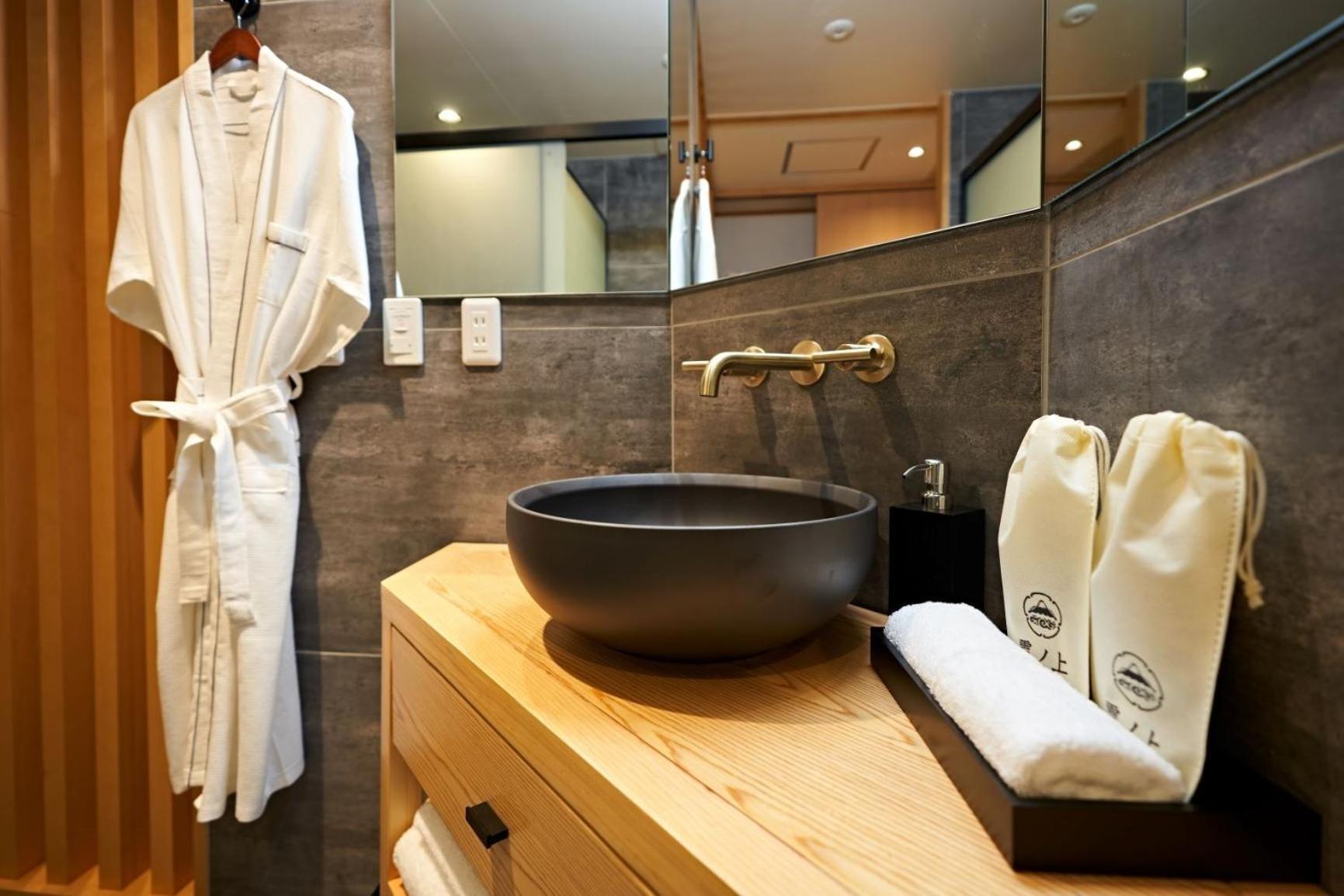 פוג'יקאוואגוצ'יקו Kumonoue Fuji Hotel Standard Room - No Mt Fuji View With Open-Air Bath מראה חיצוני תמונה